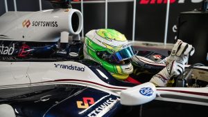 Diversão em família com a lenda da SOFTSWISS e F1 Rubens Barrichello