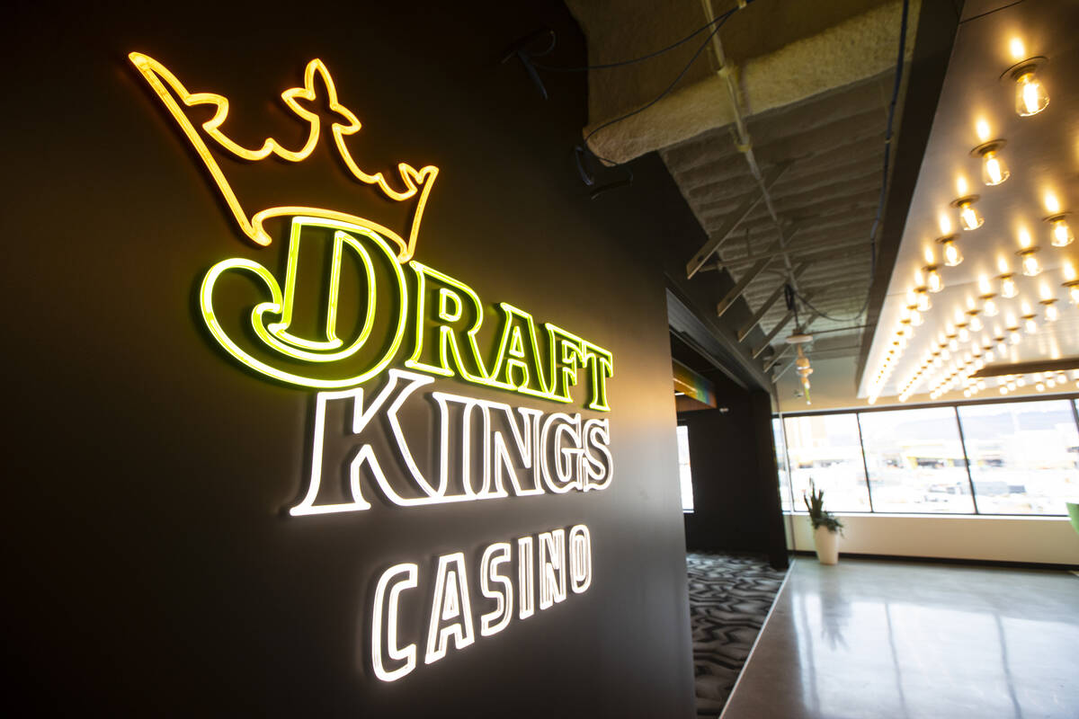 Uma área de cassino é fotografada durante um tour pelos novos escritórios do DraftKings no UnCommons na terça-feira, março ...